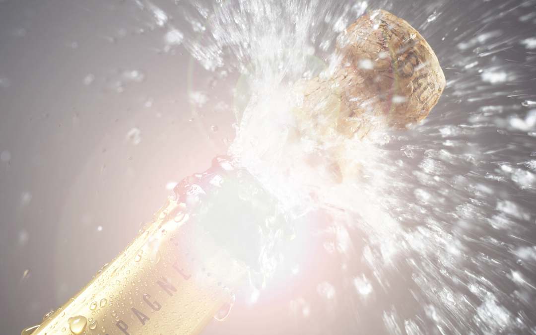Champagne Sekt popping öffnen Crémant