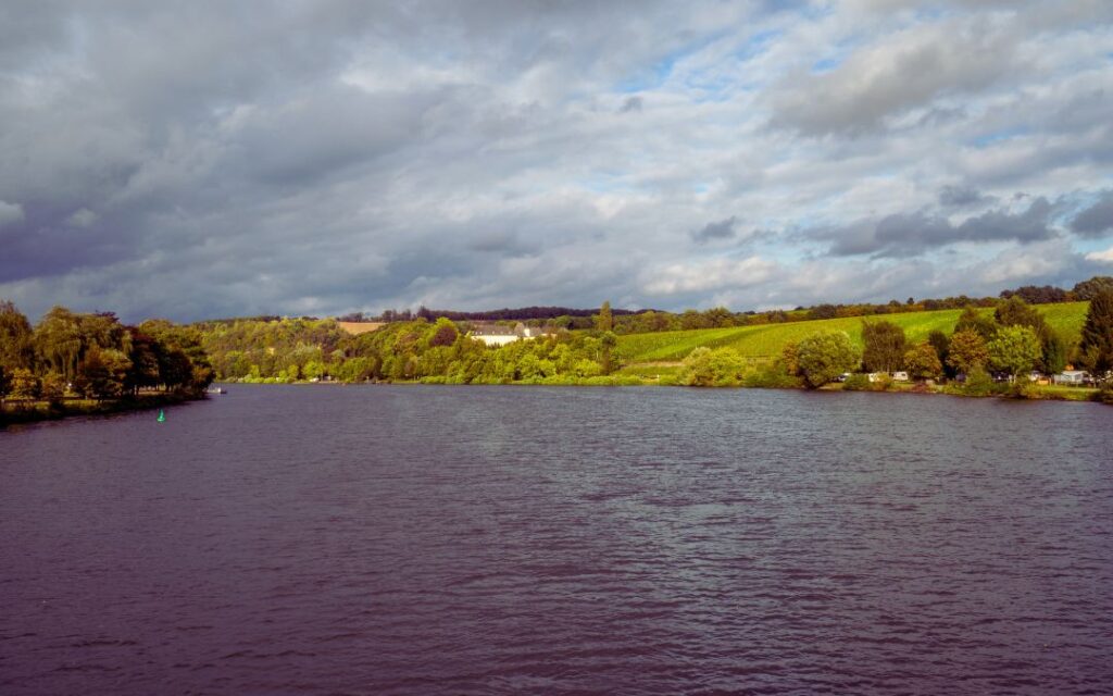 Blick auf Remich Domaine Cox Mosel

Top 3 Crémant Rezbergh Sunnen-Hoffmann Kox
